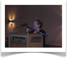 Marnie Hoey of Menoyawin Foundation Board speaks at CT Fundraising dinner in Thunder Bay Dec, 2007